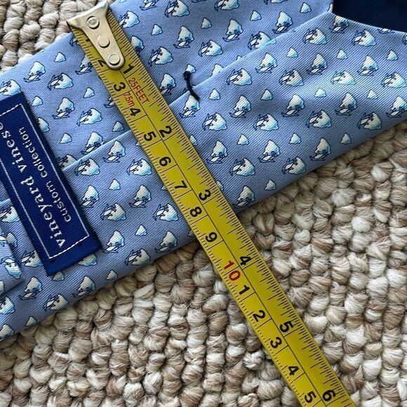 Vineyard Vines Custom Collection Necktie Blue Neck Tie Silk Penguin on an iceber - Picture 9 of 10